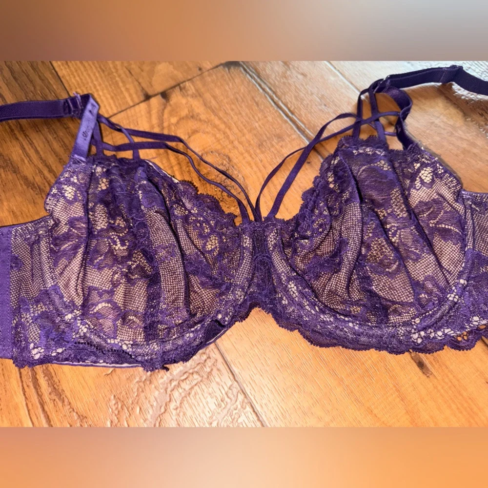 Pristine Adore Me Vianna Unlined Plunge Lace Bra Plum Purple 38B - Picture 5 of 8